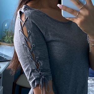 lace up half-sleeve top